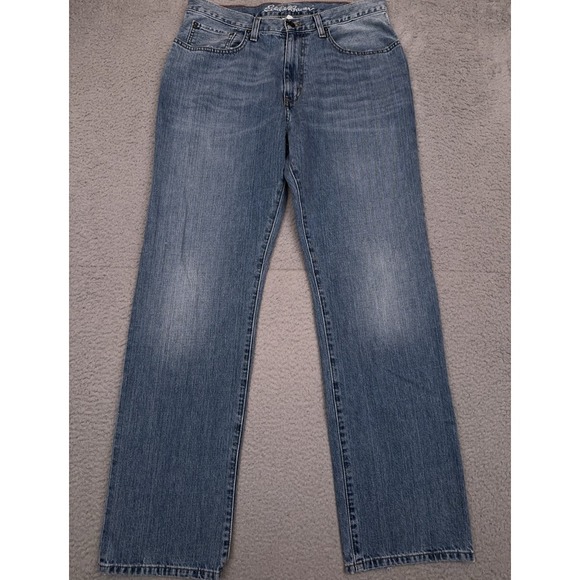 Eddie Bauer Jeans Men's‎ 33x33 Relaxed Fit Medium Wash Denim 100% Cotton - Picture 1 of 9
